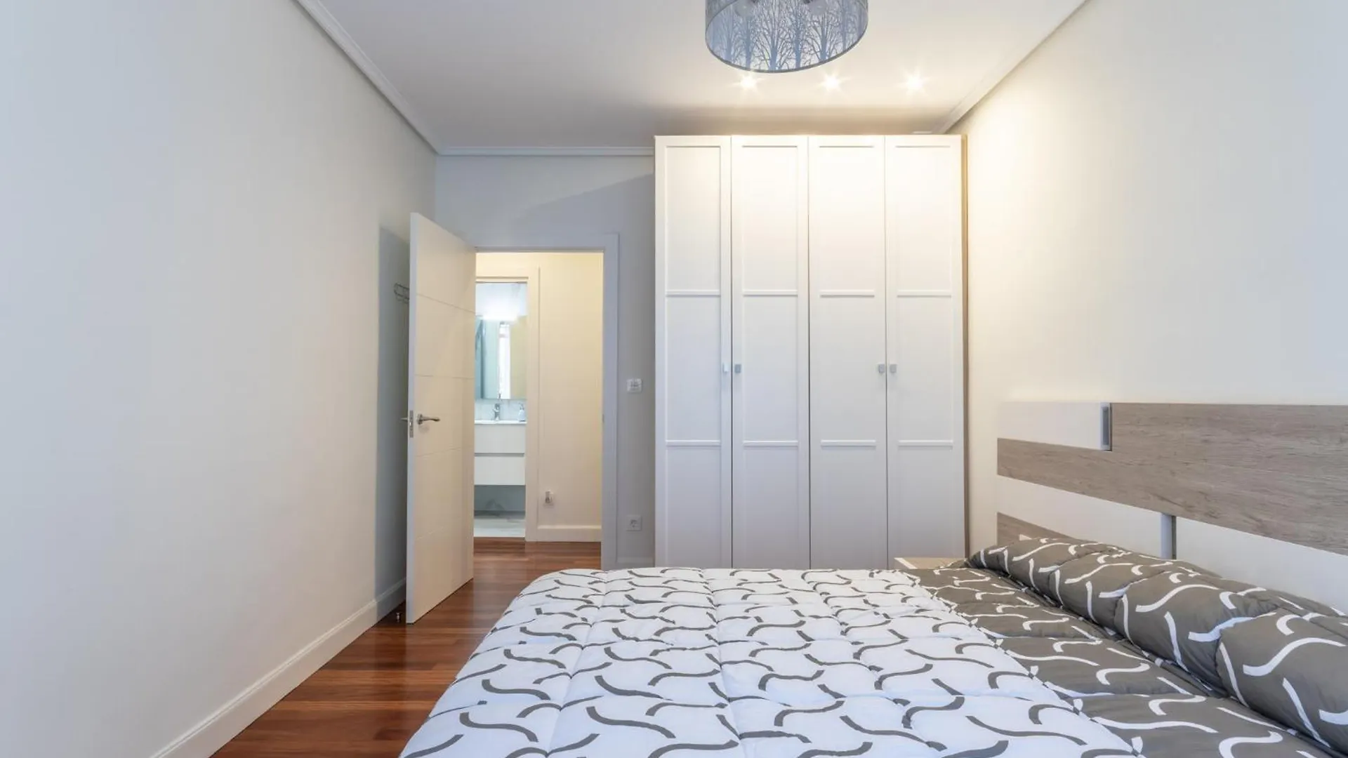 Apartamento En Indautxu Bilbao 0*,